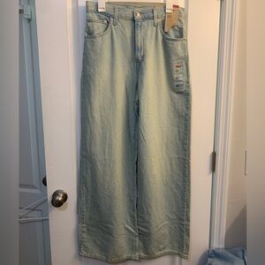 Levi’s Cinch Baggy Wide Leg Light Wash High Rise Denim Blue Jeans Size 29x31 NWT